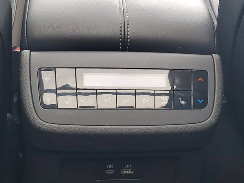 Certified 2024 Nissan Pathfinder SL w/ SL Premium Package FWD image 6
