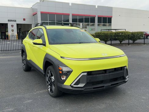 Certified 2024 Hyundai Kona SEL AWD/4WD image 3