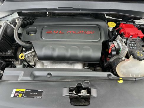 Used 2019 Jeep Compass Limited AWD/4WD image 10