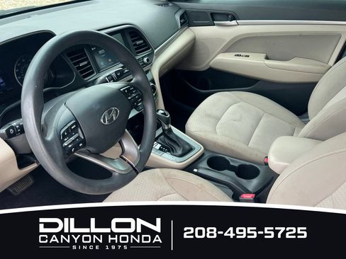 Used 2019 Hyundai Elantra SEL FWD image 10