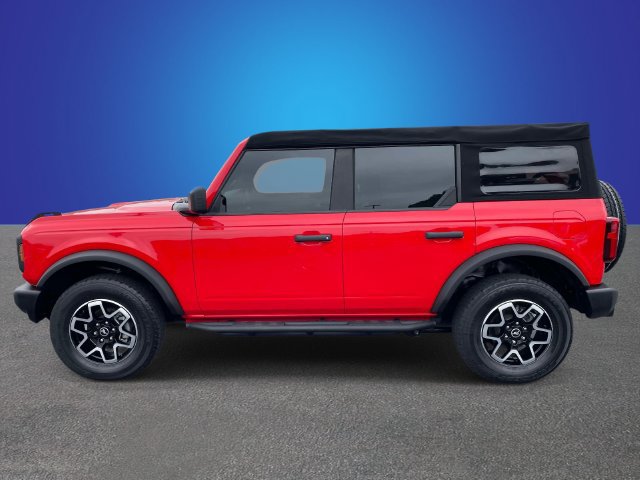 Used 2023 Ford Bronco 4-Door AWD/4WD image 2