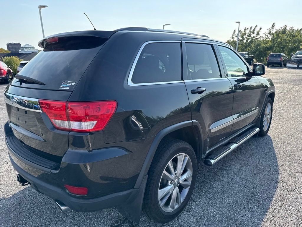 Used 2013 Jeep Grand Cherokee Laredo AWD/4WD image 7