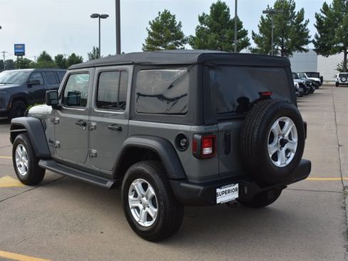 Used 2022 Jeep Wrangler Unlimited Sport AWD/4WD image 7
