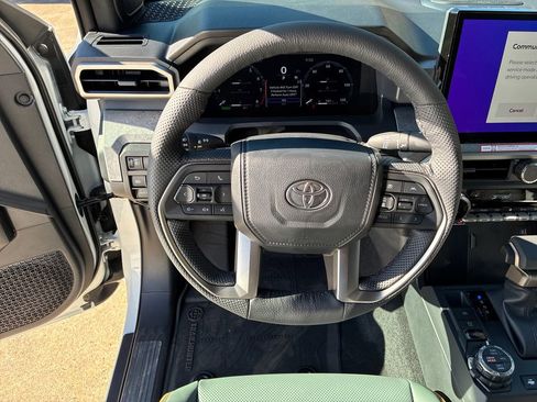 New 2025 Toyota Tacoma Trailhunter image 20