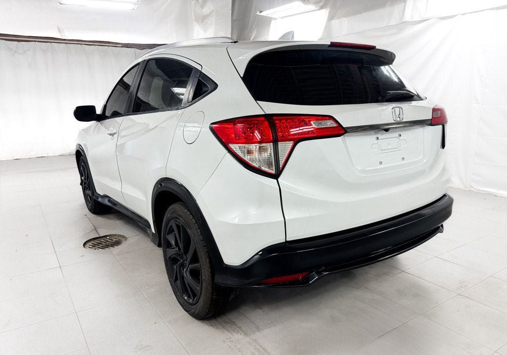 Used 2019 Honda HR-V Sport image 3