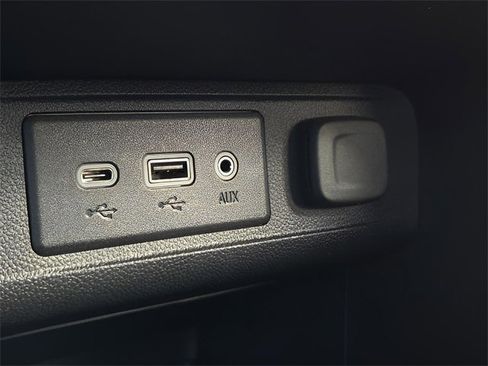 Used 2022 Buick Encore GX Preferred w/ Sport Touring Package image 29