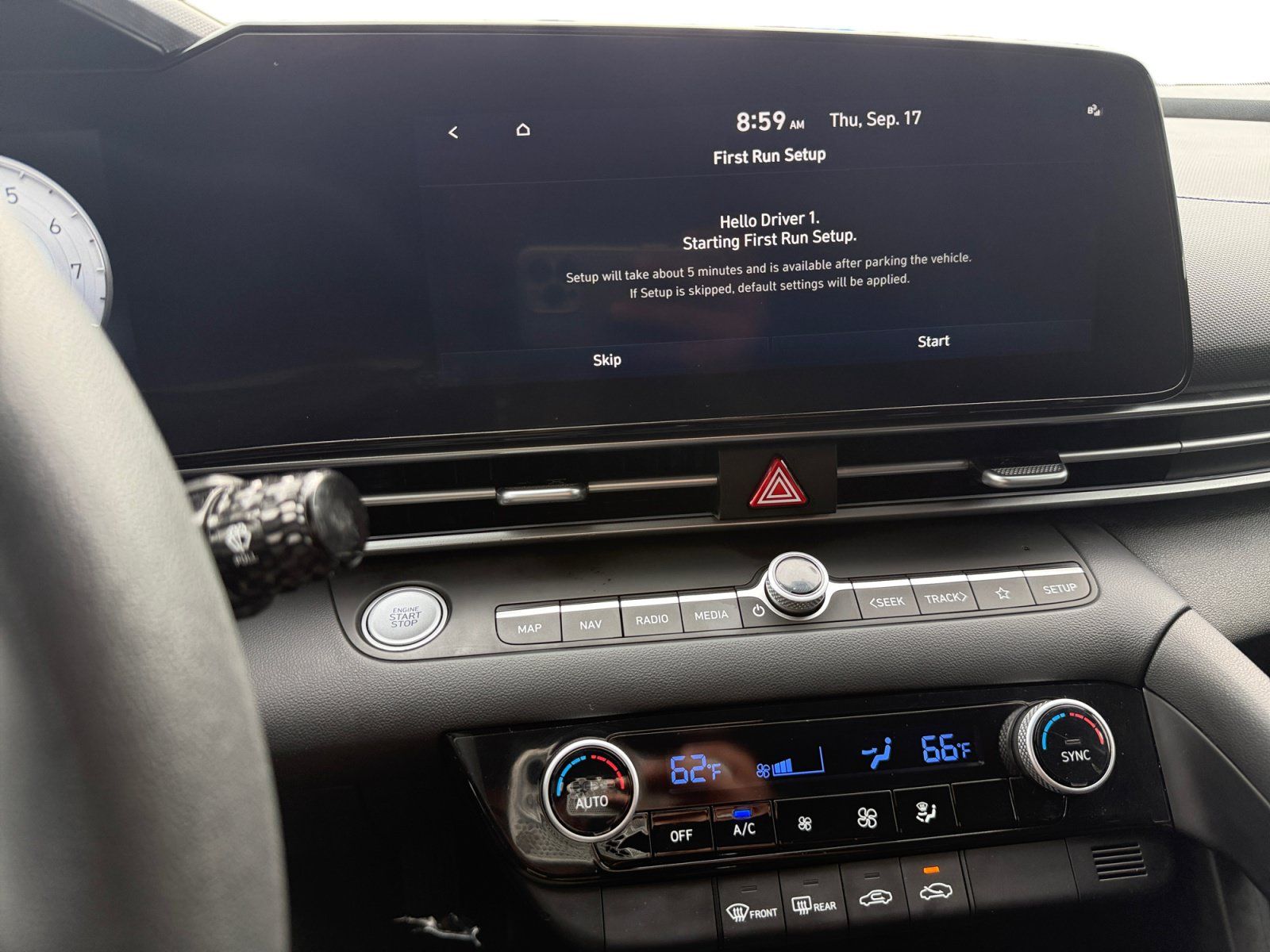 Certified 2024 Hyundai Elantra SEL FWD image 12