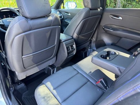 Used 2025 Cadillac XT4 Sport AWD/4WD image 14
