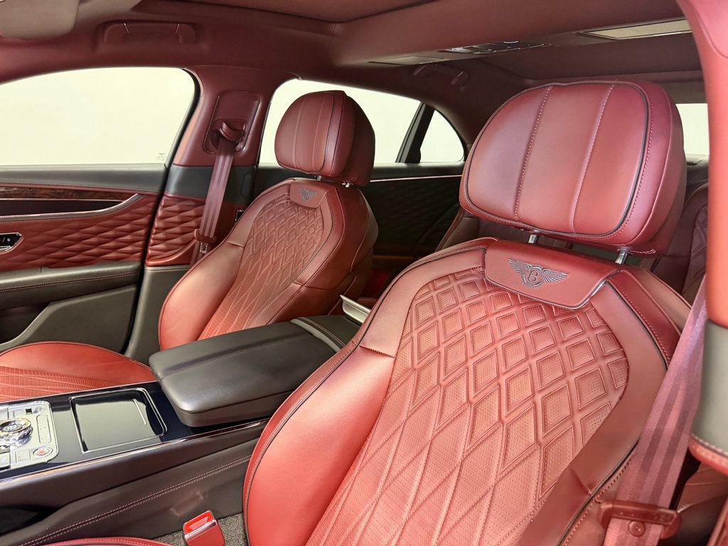 Used 2022 Bentley Flying Spur W12 AWD/4WD image 26