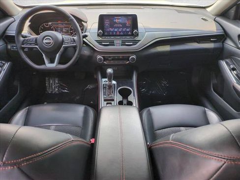 Used 2025 Nissan Altima 2.5 SR AWD/4WD image 16