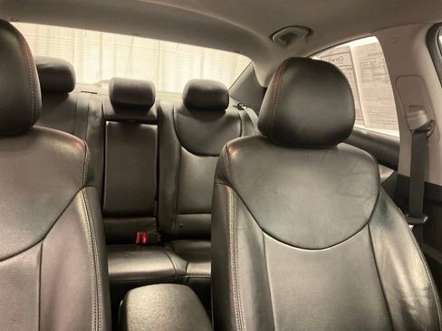 Used 2012 Hyundai Elantra Limited FWD image 29