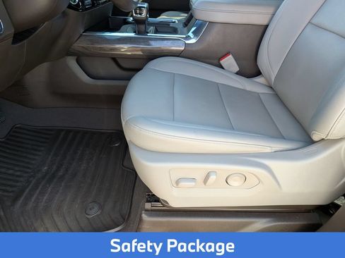 Used 2024 Chevrolet Silverado 1500 LTZ w/ LTZ Convenience Package II AWD/4WD image 15