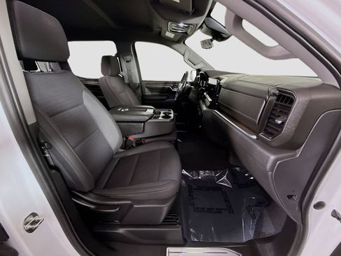 Used 2023 Chevrolet Silverado 1500 LT image 28