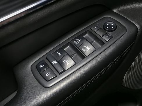 Used 2019 Jeep Grand Cherokee Limited AWD/4WD image 38
