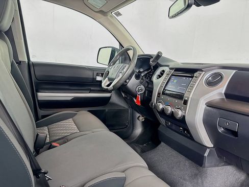 Used 2019 Toyota Tundra SR5 image 31
