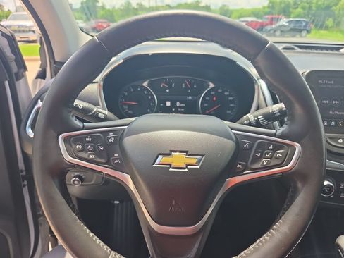 Certified 2022 Chevrolet Equinox LT AWD/4WD image 13
