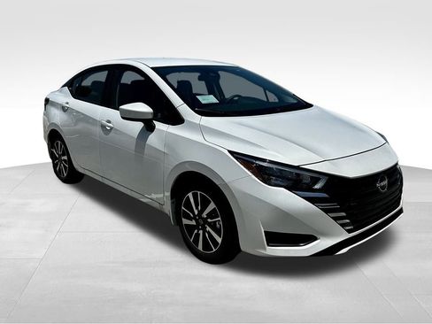 New 2025 Nissan Versa SV w/ Trunk Package image 2