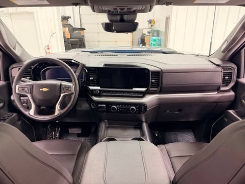 Certified 2025 Chevrolet Silverado 2500 LTZ w/ LTZ Premium Package AWD/4WD image 22