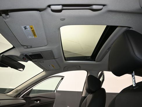 Used 2023 Honda Accord EX-L image 19