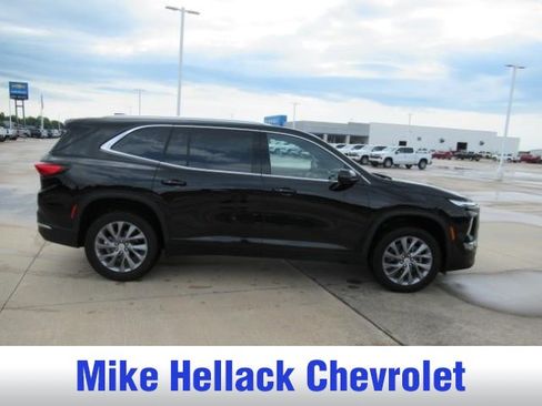 Used 2025 Buick Enclave Preferred FWD image 8