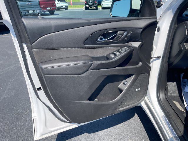 Used 2023 Chevrolet Traverse High Country AWD/4WD image 12