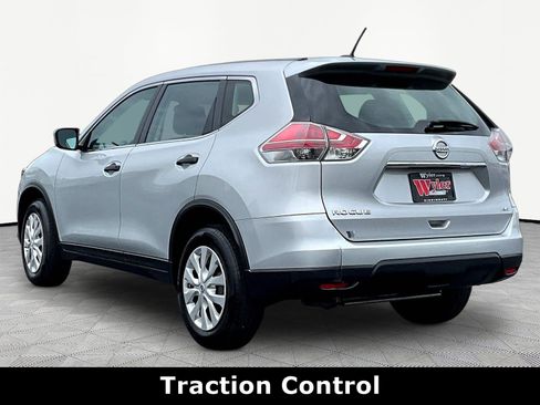 Used 2016 Nissan Rogue S AWD/4WD image 4
