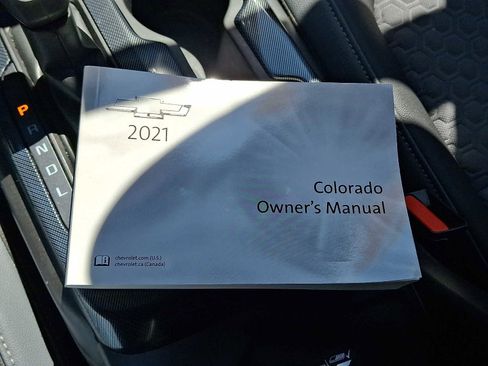 Used 2021 Chevrolet Colorado Z71 w/ Safety Package image 31