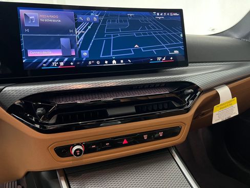 Used 2026 BMW 330i xDrive Sedan w/ Premium Package image 26