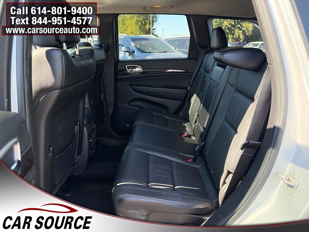 Used 2013 Jeep Grand Cherokee Laredo AWD/4WD image 25