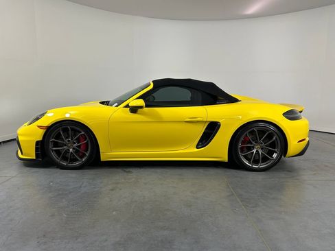 Certified 2021 Porsche 718 Boxster Spyder RWD image 2