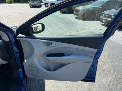 Used 2013 Dodge Dart SXT w/ Popular Equipment Group FWD image 14