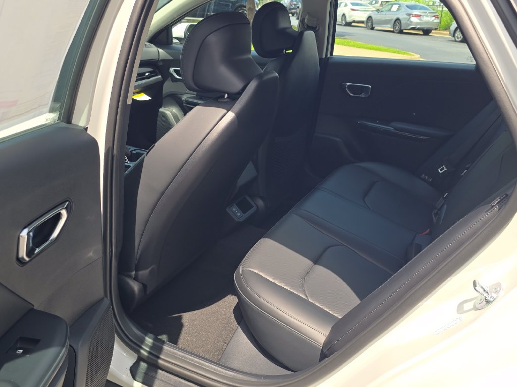 New 2026 Kia K4 EX FWD image 10
