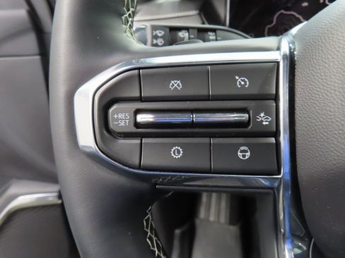 Used 2025 GMC Acadia Denali w/ Super Cruise Package image 47