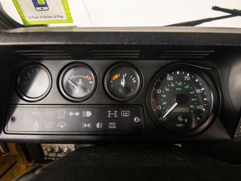 Used 1997 Land Rover Defender 90 AWD/4WD image 44