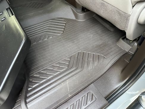 Used 2024 Chevrolet Silverado 1500 RST image 25