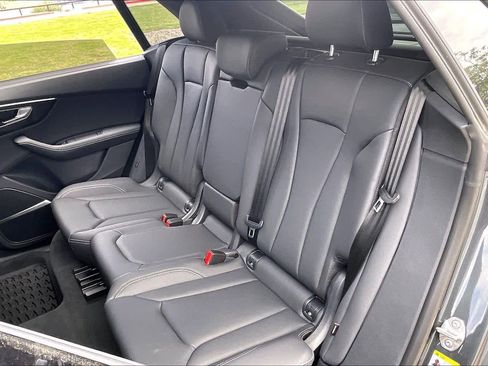Used 2026 Audi Q8 Premium Plus AWD/4WD image 21