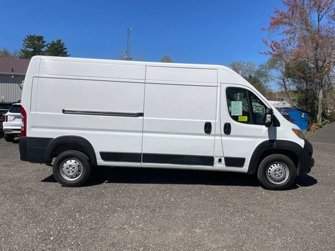 Used 2023 RAM ProMaster 2500 FWD image 4