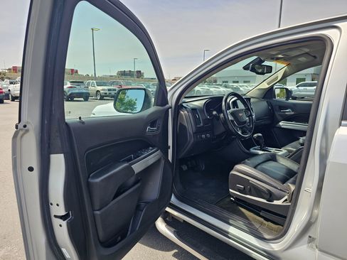 Used 2016 Chevrolet Colorado LT w/ Luxury Package, Chrome AWD/4WD image 18