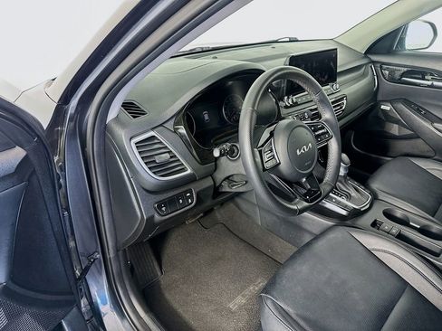 Used 2023 Kia Seltos SX w/ SX Sunroof Package AWD/4WD image 9