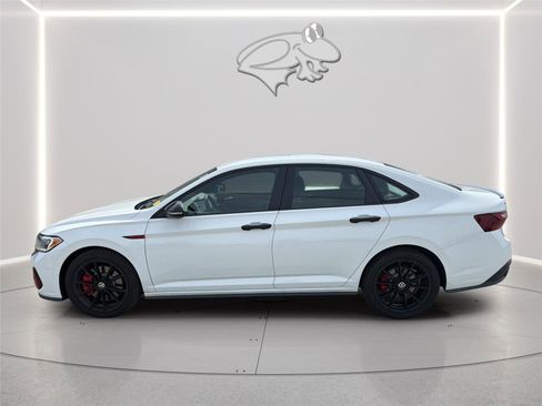 Used 2024 Volkswagen Jetta GLI 40th Anniversary Edition FWD image 2