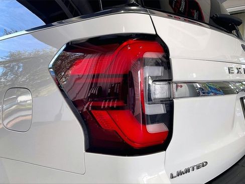 Used 2024 Ford Expedition Max Limited image 20