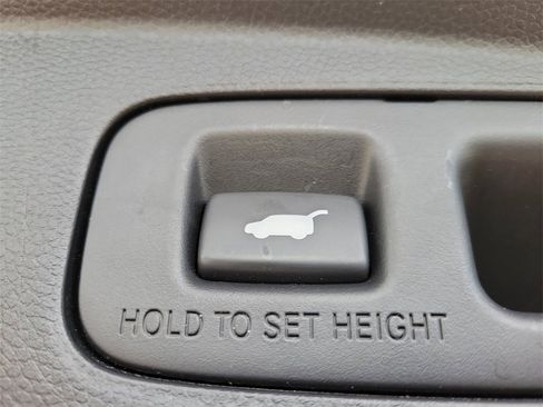 Used 2023 Honda CR-V EX-L image 8