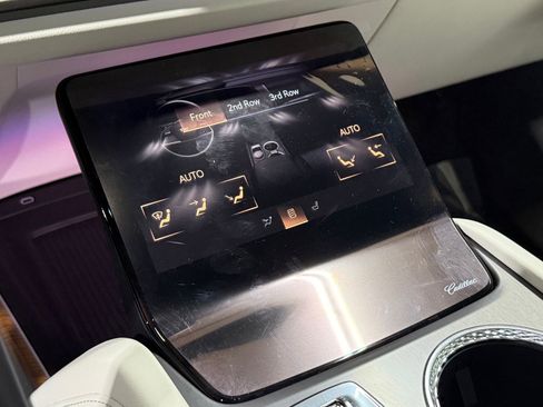 New 2026 Cadillac Vistiq Luxury AWD/4WD image 34