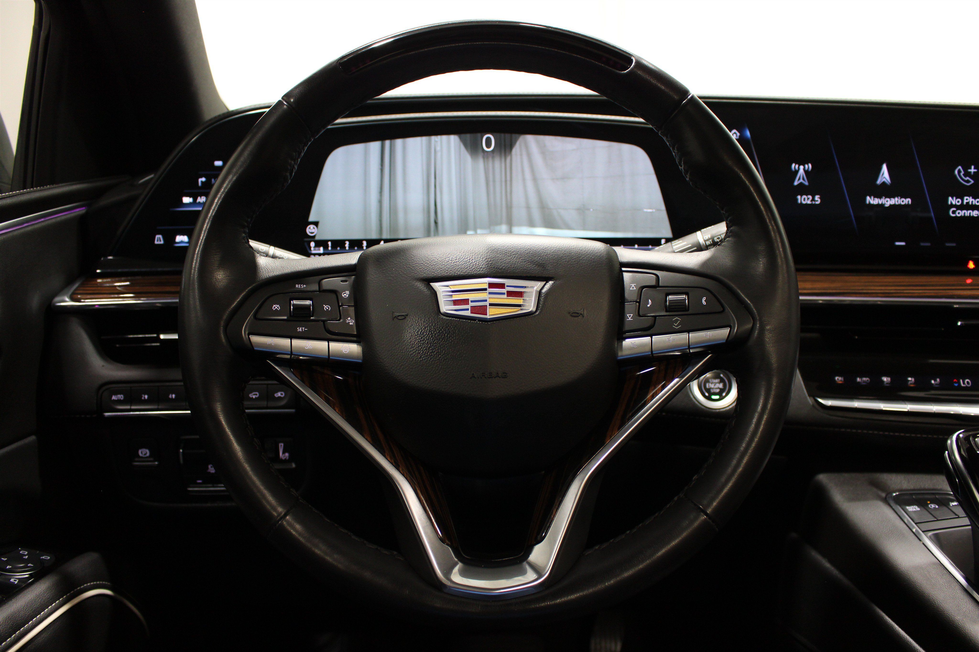 Certified 2024 Cadillac Escalade Premium Luxury w/ Performance Package AWD/4WD image 11