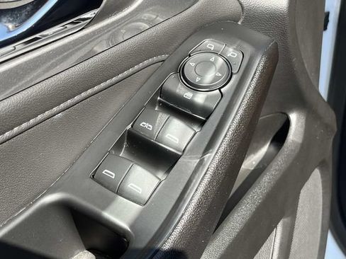 Certified 2023 Chevrolet Traverse LT FWD image 28