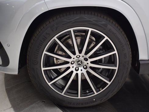 New 2026 Mercedes-Benz GLS 450 4MATIC image 11
