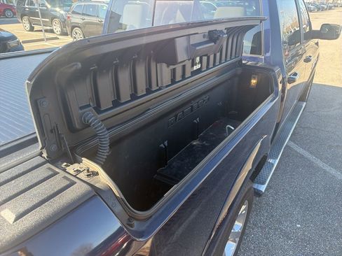 Used 2017 RAM 1500 Laramie w/ Convenience Group image 8