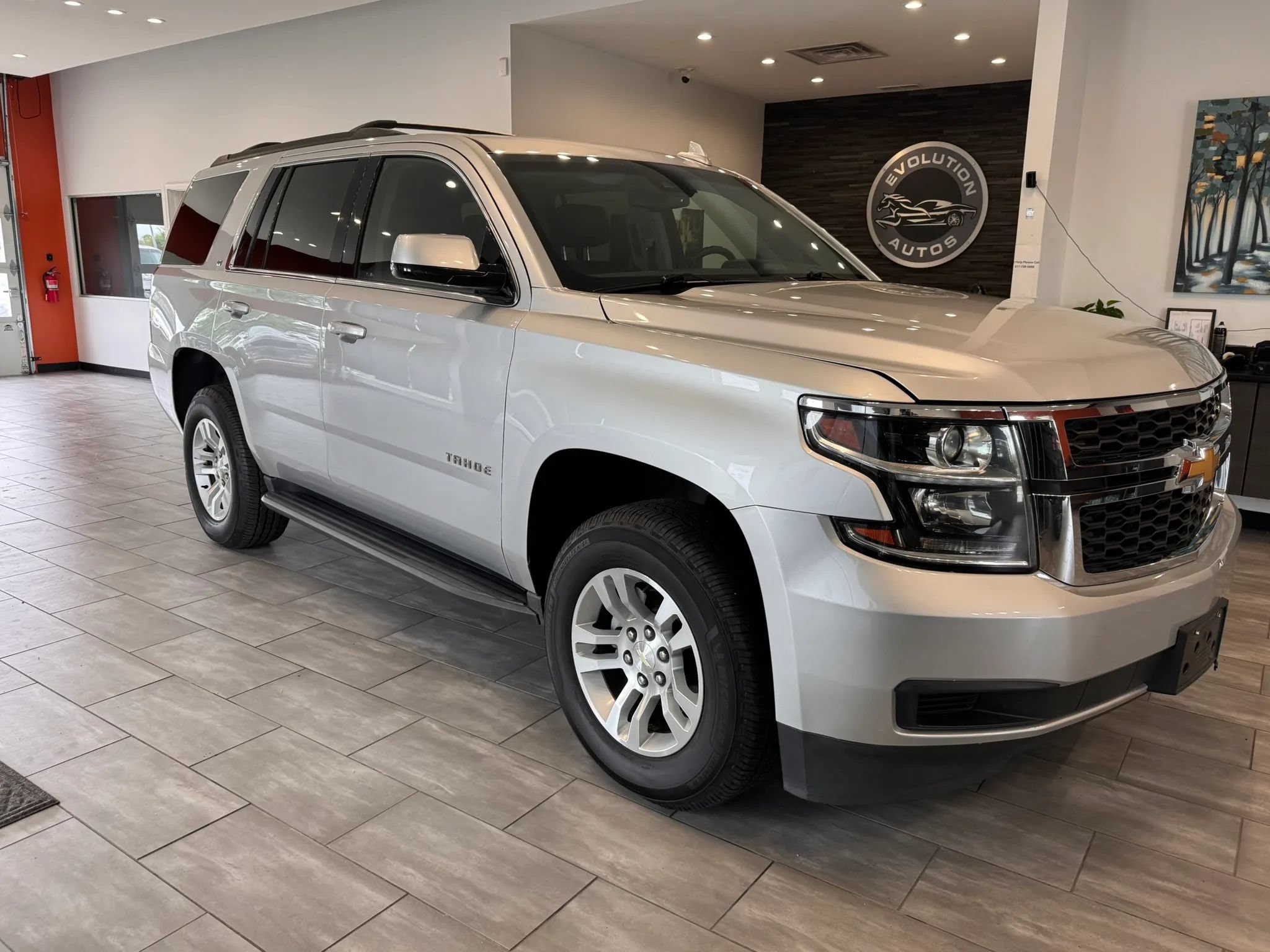 Used 2018 Chevrolet Tahoe LT AWD/4WD image 3