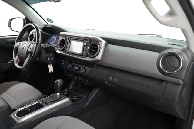 Used 2019 Toyota Tacoma SR5 AWD/4WD image 39