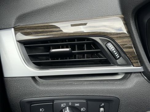 Used 2017 BMW X1 xDrive28i w/ Premium Package image 42